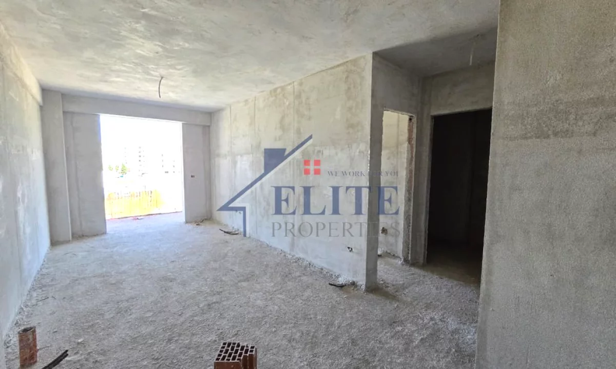 Shtepi ne shitje Apartament ne Durres, 1+1, Mobilimi Bosh, pa mobiluar, Pagesa 81,240  Euro.
