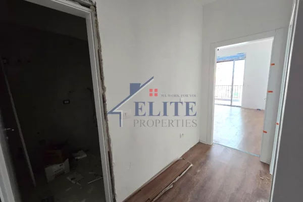 Shtepi ne shitje Apartament ne Tirane, 1+1, Mobilimi Bosh, pa mobiluar, Pagesa 98,180  Euro.