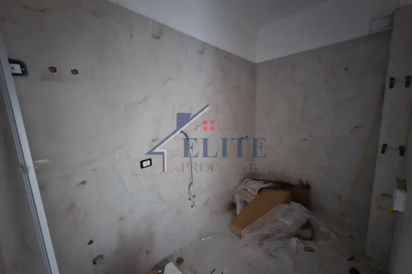 Shtepi ne shitje Apartament ne Tirane, 1+1, Mobilimi Bosh, pa mobiluar, Pagesa 98,180  Euro.