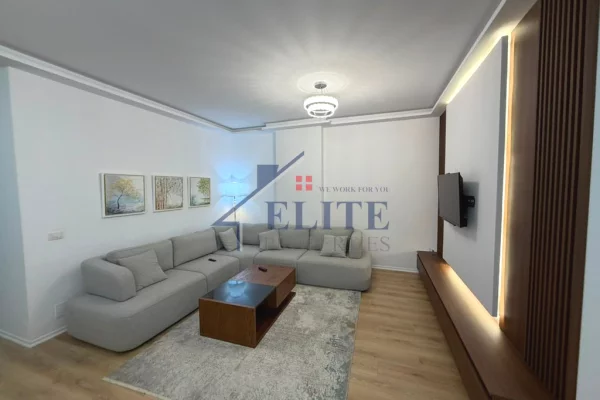 Shtepi ne shitje Apartament ne Tirane, 2+1, Mobilimi E mobiluar, Pagesa 245,000  Euro.
