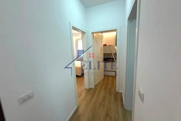 Shtepi ne shitje Apartament ne Tirane, 2+1, Mobilimi E mobiluar, Pagesa 245,000  Euro.