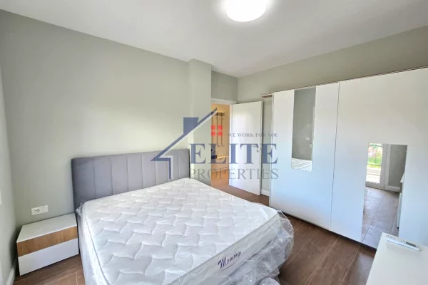 Shtepi me qera Apartament ne Tirane, 2+1, Mobilimi E mobiluar, Pagesa 700  Euro.