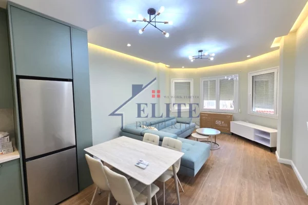 Pranë Fakultetit Ekonomik, apartament 2+1 me qira
