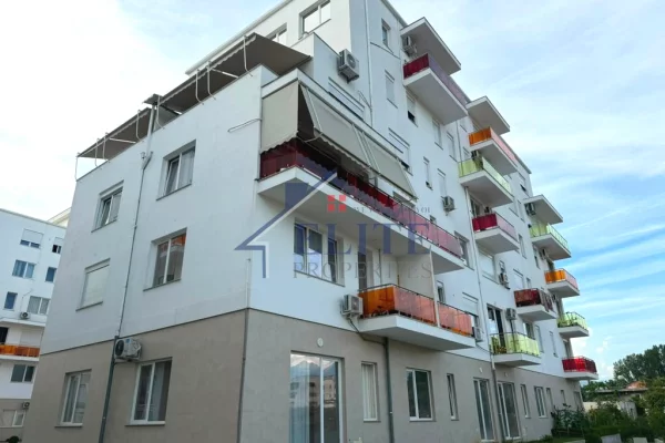 Shtepi ne shitje Apartament ne Tirane, 1+1, Mobilimi Bosh, pa mobiluar, Pagesa 10,500,000  Leke.