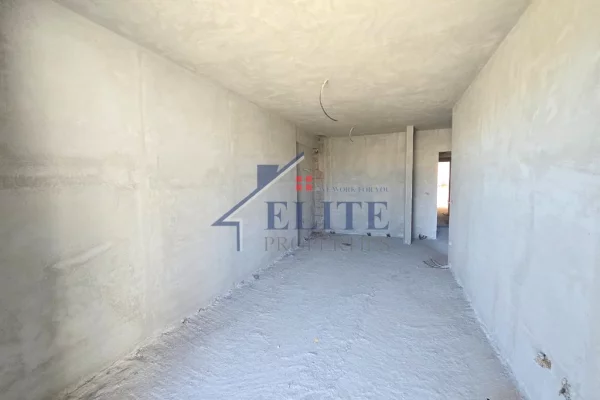Shtepi ne shitje Apartament ne Durres, 1+1, Mobilimi Bosh, pa mobiluar, Pagesa 85,800  Euro.