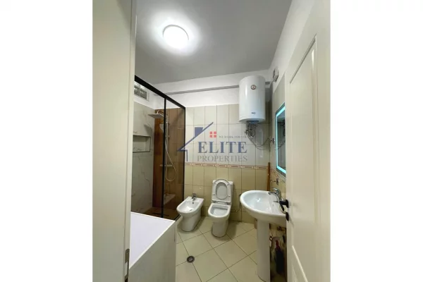Shtepi me qera Apartament ne Tirane, 2+1, Mobilimi E mobiluar, Pagesa 90,000  Leke.