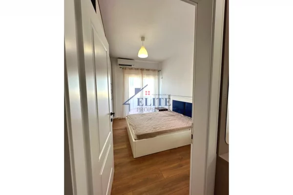 Shtepi me qera Apartament ne Tirane, 2+1, Mobilimi E mobiluar, Pagesa 90,000  Leke.
