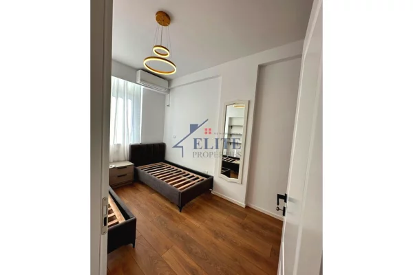 Shtepi me qera Apartament ne Tirane, 2+1, Mobilimi E mobiluar, Pagesa 90,000  Leke.