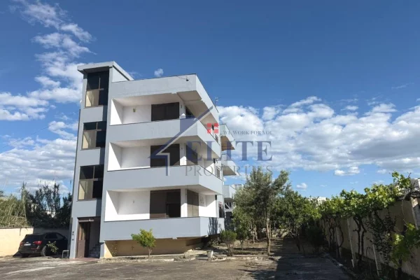 Shtepi ne shitje 7+1 ne Durres - 650,000 Euro