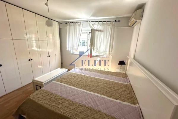 Shtepi me qera Apartament ne Tirane, 2+1, Mobilimi E mobiluar, Pagesa 800  Euro.
