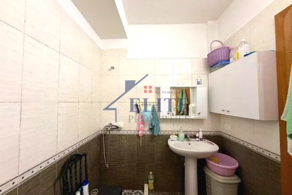 Shtepi ne shitje Apartament ne Tirane, 1+1, Mobilimi E mobiluar, Pagesa 12,000,000  Euro.