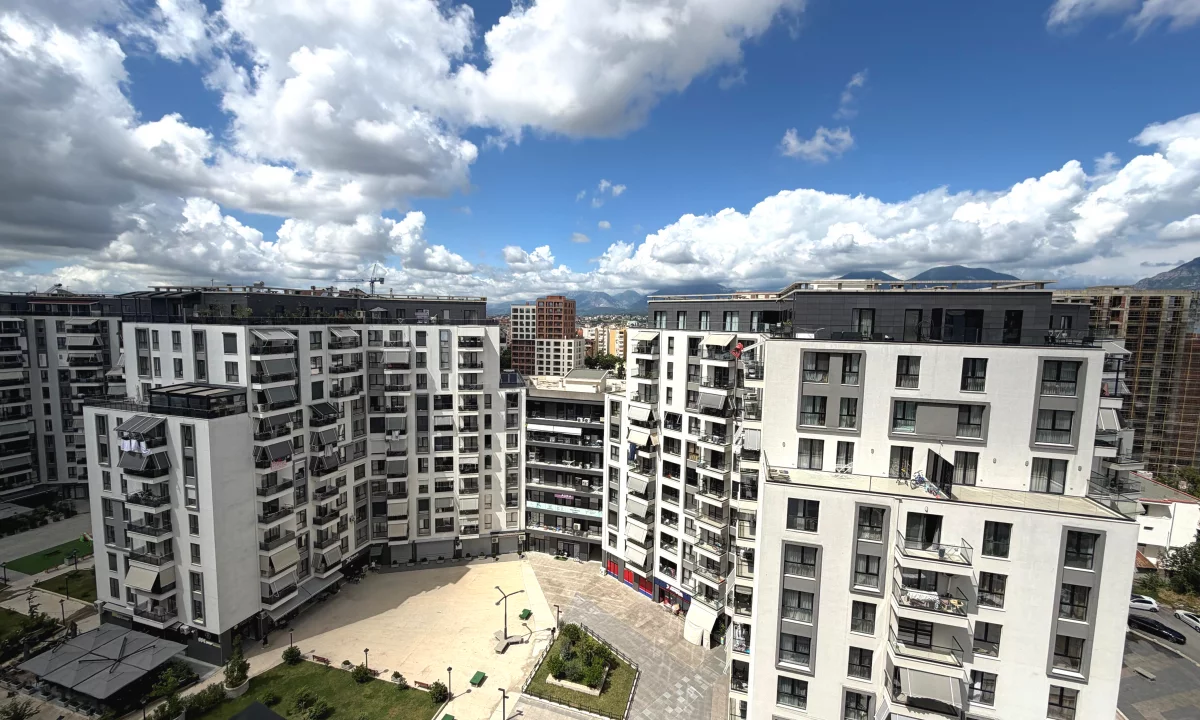 Shtepi ne shitje Apartament ne Tirane, 2+1, Mobilimi Bosh, pa mobiluar, Pagesa 177,000  Euro.
