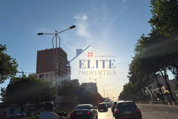 Rruga Dritan Hoxha, apartament 1+1 në shitje