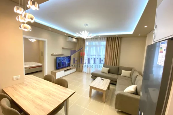 Shtepi ne shitje Apartament ne Tirane, 1+1, Mobilimi E mobiluar, Pagesa 160,000  Euro.