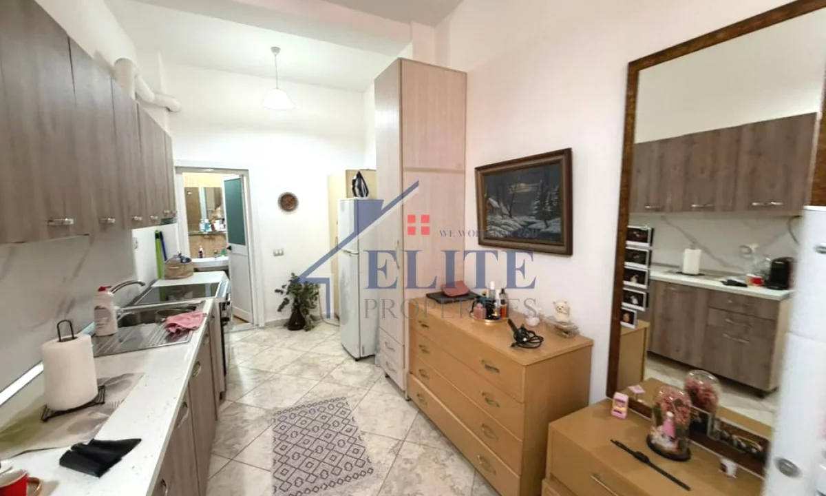 Shtepi me qera Apartament ne Tirane, Garsoniere, Mobilimi E mobiluar, Pagesa 27,000  Leke.