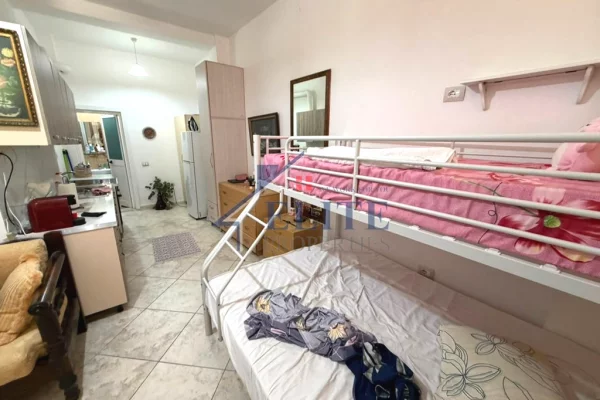 Shtepi me qera Apartament ne Tirane, Garsoniere, Mobilimi E mobiluar, Pagesa 27,000  Leke.