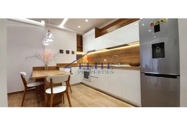 Shtepi me qera Apartament ne Tirane, 1+1, Mobilimi E mobiluar, Pagesa 60,000  Leke.