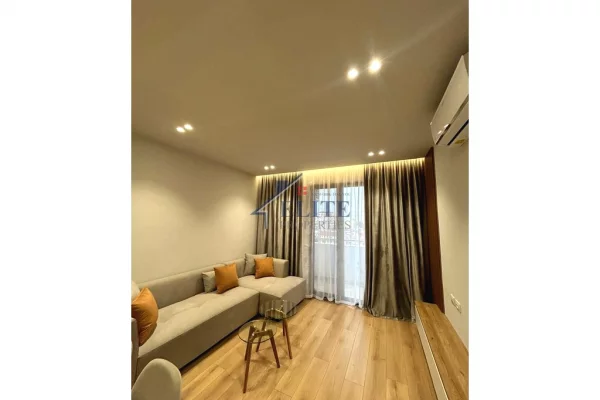 Shtepi me qera Apartament ne Tirane, 2+1, Mobilimi E mobiluar, Pagesa 850  Euro.