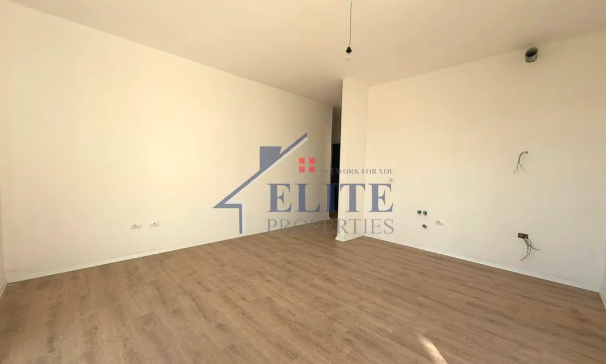 Shtepi ne shitje Apartament ne Tirane, 2+1, Mobilimi Bosh, pa mobiluar, Pagesa 176,088  Euro.
