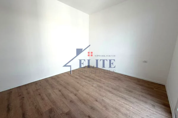 Shtepi ne shitje Apartament ne Tirane, 2+1, Mobilimi Bosh, pa mobiluar, Pagesa 176,088  Euro.