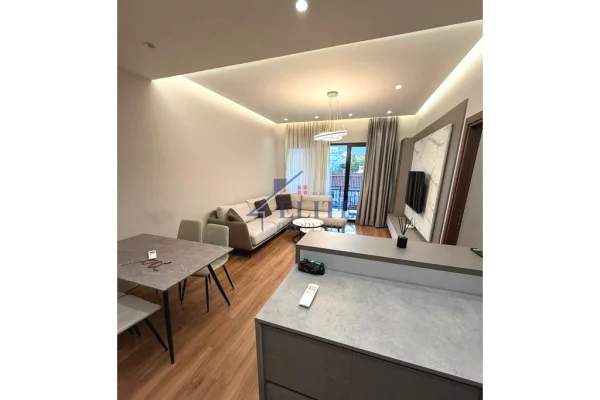 Shtepi me qera Apartament ne Tirane, 2+1, Mobilimi E mobiluar, Pagesa 70,000  Leke.