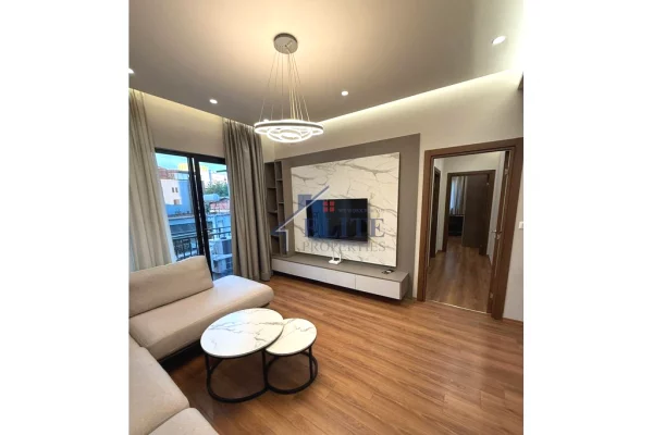 Shtepi me qera 2+1 ne Tirane - 70,000 Leke