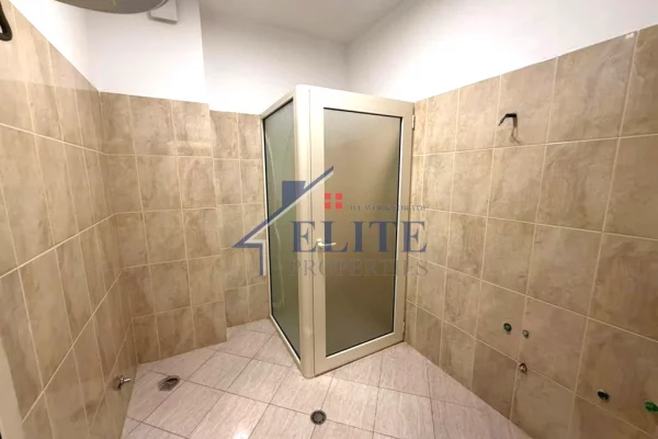 Shtepi me qera Apartament ne Tirane, 2+1, Mobilimi Bosh, pa mobiluar, Pagesa 40,000  Euro.