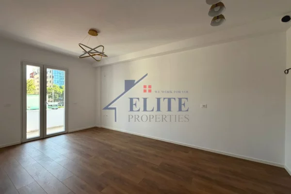 Shtepi ne shitje Apartament ne Tirane, 1+1, Mobilimi Bosh, pa mobiluar, Pagesa 108,000  Euro.