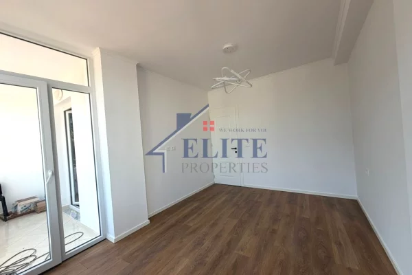 Shtepi ne shitje Apartament ne Tirane, 1+1, Mobilimi Bosh, pa mobiluar, Pagesa 108,000  Euro.