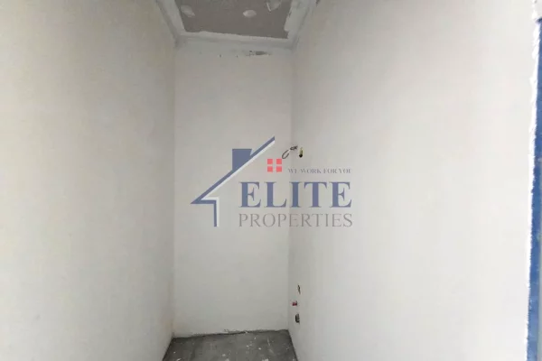 Shtepi ne shitje Apartament ne Tirane, 2+1, Mobilimi Bosh, pa mobiluar, Pagesa 187,500  Euro.