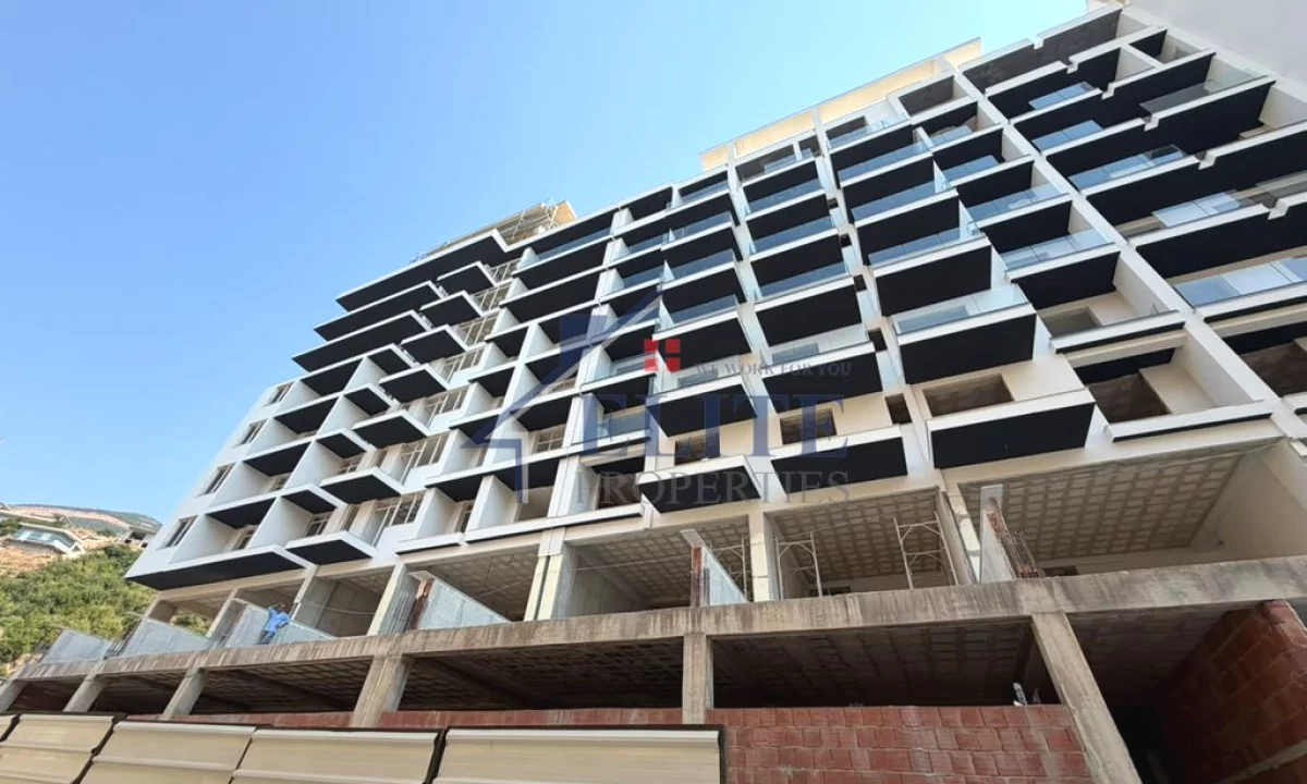 Shtepi ne shitje Apartament ne Vlore, 1+1, Mobilimi Bosh, pa mobiluar, Pagesa 229,000  Euro.