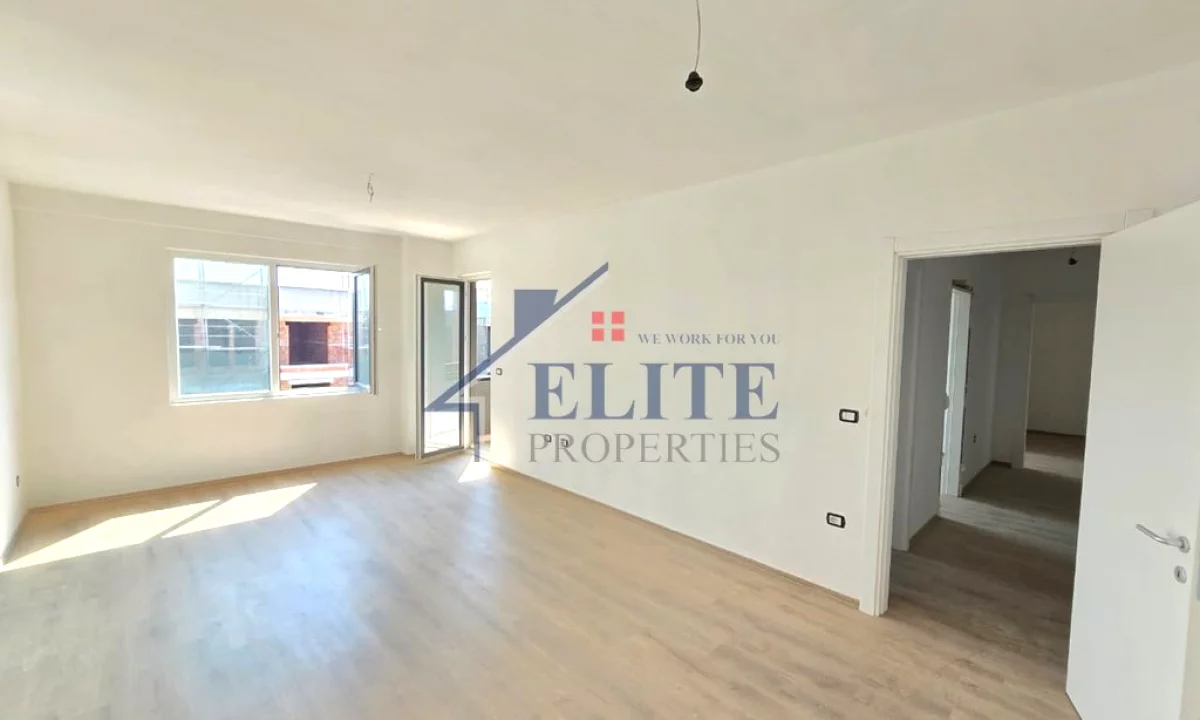 Shtepi ne shitje Apartament ne Tirane, 2+1, Mobilimi Bosh, pa mobiluar, Pagesa 160,000  Euro.