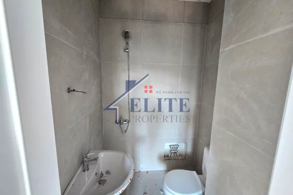 Shtepi ne shitje Apartament ne Tirane, 2+1, Mobilimi Bosh, pa mobiluar, Pagesa 140,000  Euro.