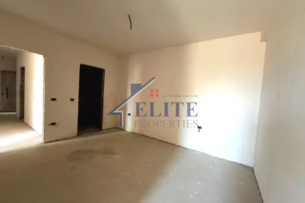 Shtepi ne shitje Apartament ne Tirane, 2+1, Mobilimi Bosh, pa mobiluar, Pagesa 102,595  Euro.