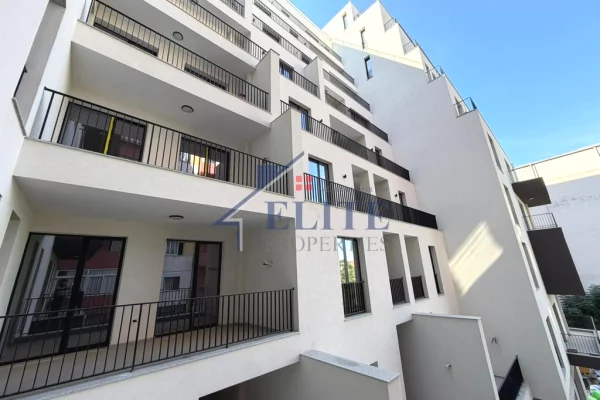 Shtepi ne shitje Apartament ne Tirane, 2+1, Mobilimi Bosh, pa mobiluar, Pagesa 102,595  Euro.