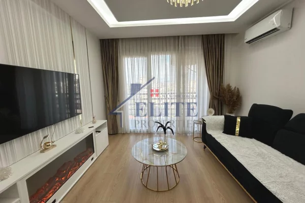 Shtepi ne shitje Apartament ne Tirane, 2+1, Mobilimi E mobiluar, Pagesa 850  Euro.