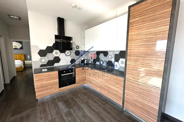 Shtepi ne shitje Apartament ne Tirane, 1+1, Mobilimi E mobiluar, Pagesa 22,500,000  Leke.