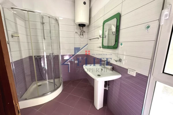Shtepi ne shitje Apartament ne Tirane, 2+1, Mobilimi Bosh, pa mobiluar, Pagesa 255,000  Euro.