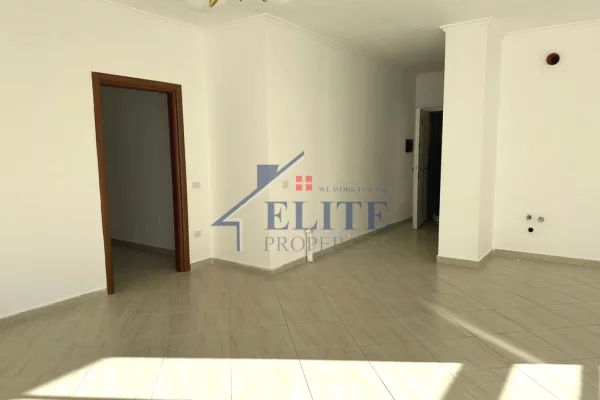 Shtepi ne shitje Apartament ne Tirane, 2+1, Mobilimi Bosh, pa mobiluar, Pagesa 255,000  Euro.