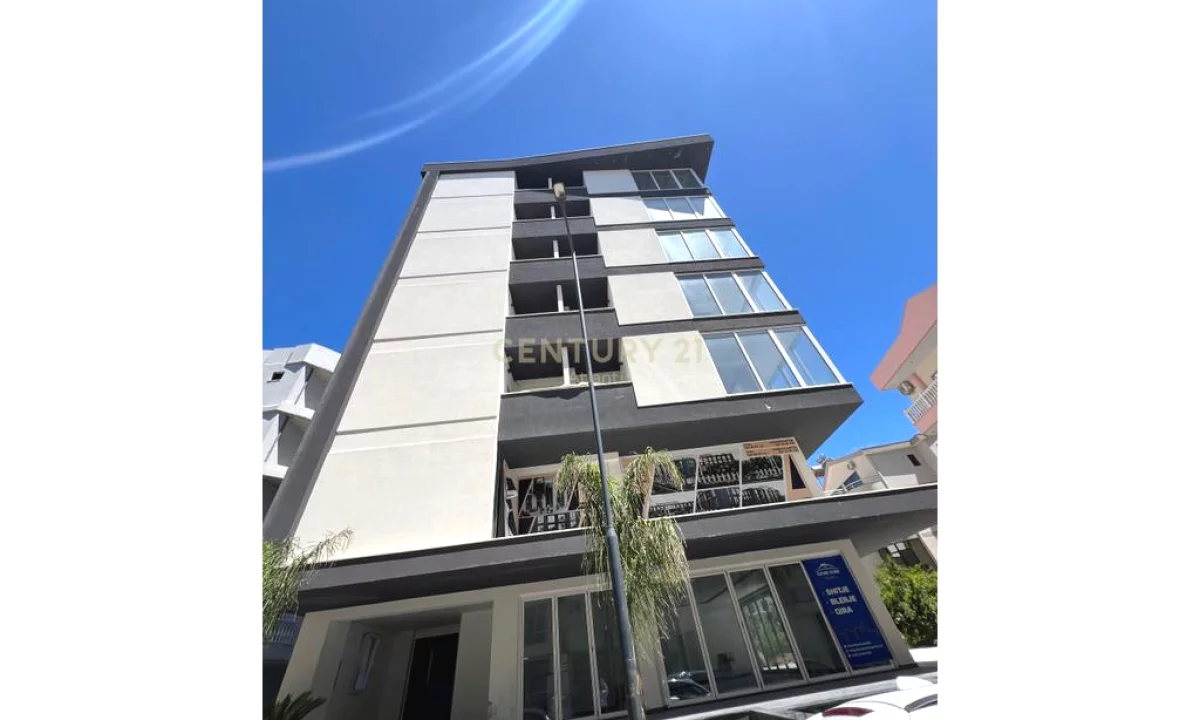 Shtepi ne shitje Apartament ne Durres, 1+1, Mobilimi Bosh, pa mobiluar, Pagesa 88,000  Euro.