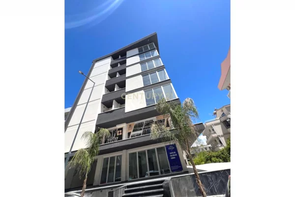 Shtepi ne shitje Apartament ne Durres, 1+1, Mobilimi Bosh, pa mobiluar, Pagesa 88,000  Euro.