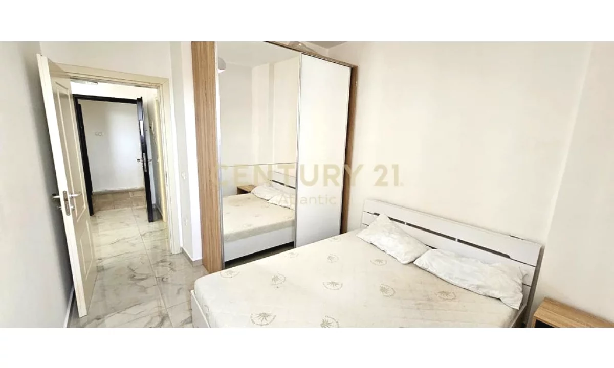 Shtepi ne shitje Apartament ne Durres, 1+1, Mobilimi E mobiluar, Pagesa 105,000  Euro.