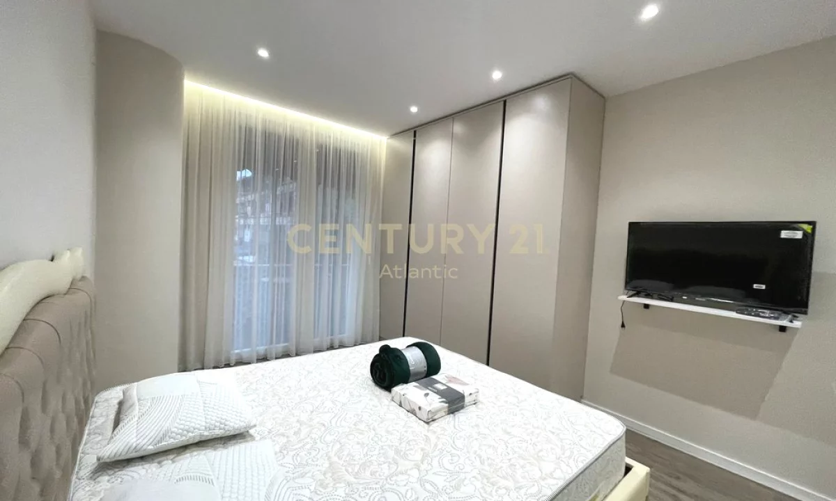 Shtepi ne shitje Apartament ne Durres, 1+1, Mobilimi E mobiluar, Pagesa 120,000  Euro.