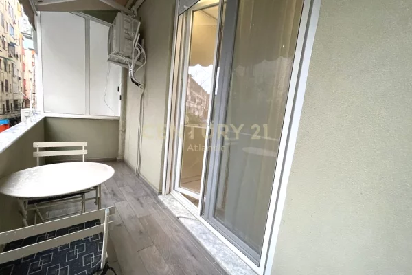 Shtepi ne shitje Apartament ne Durres, 1+1, Mobilimi E mobiluar, Pagesa 120,000  Euro.