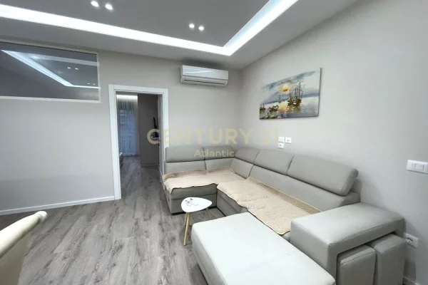 Shtepi ne shitje Apartament ne Durres, 1+1, Mobilimi E mobiluar, Pagesa 120,000  Euro.