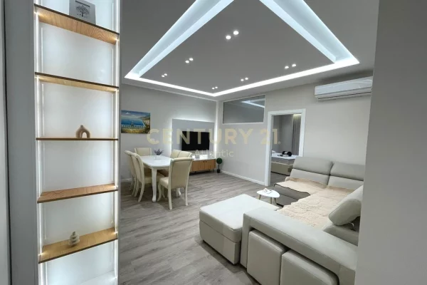 Shtepi ne shitje Apartament ne Durres, 1+1, Mobilimi E mobiluar, Pagesa 120,000  Euro.