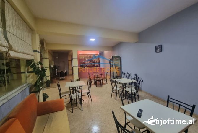 Ambiente Commerciale in Affitto 2+1 a Tirana - 700 Euro