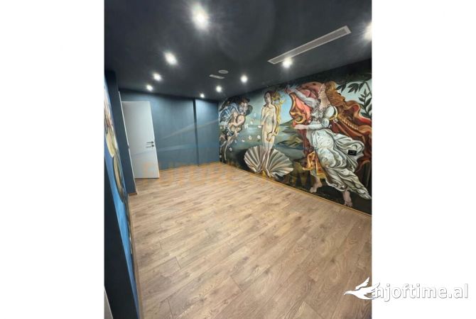 Qira, Ambient Biznesi, 21 Dhjetori