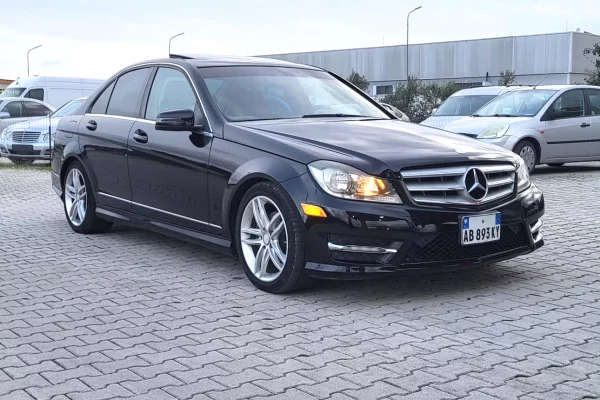 Makina ne shitje ne Lushnje - 7,999 Euro