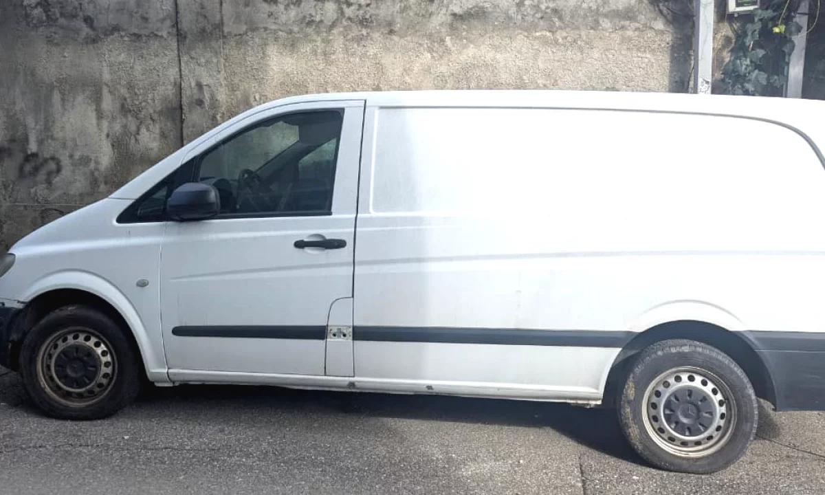 Makina ne shitje ne Tirane, Mercedes-Benz, 2010 Diesel,Kambio Manual Pagesa 5,500  Euro.